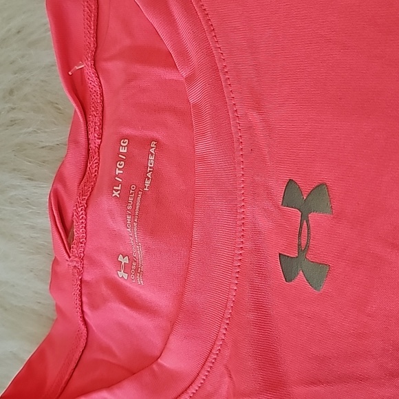 NWT Under Armour tee - Picture 4 of 5
